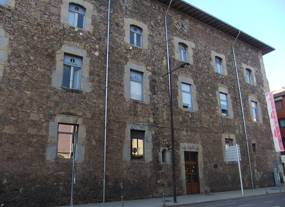  Una de les seus de l'Observatori del Paisatge és a l'Hospici d'Olot. | Arxiu NG.