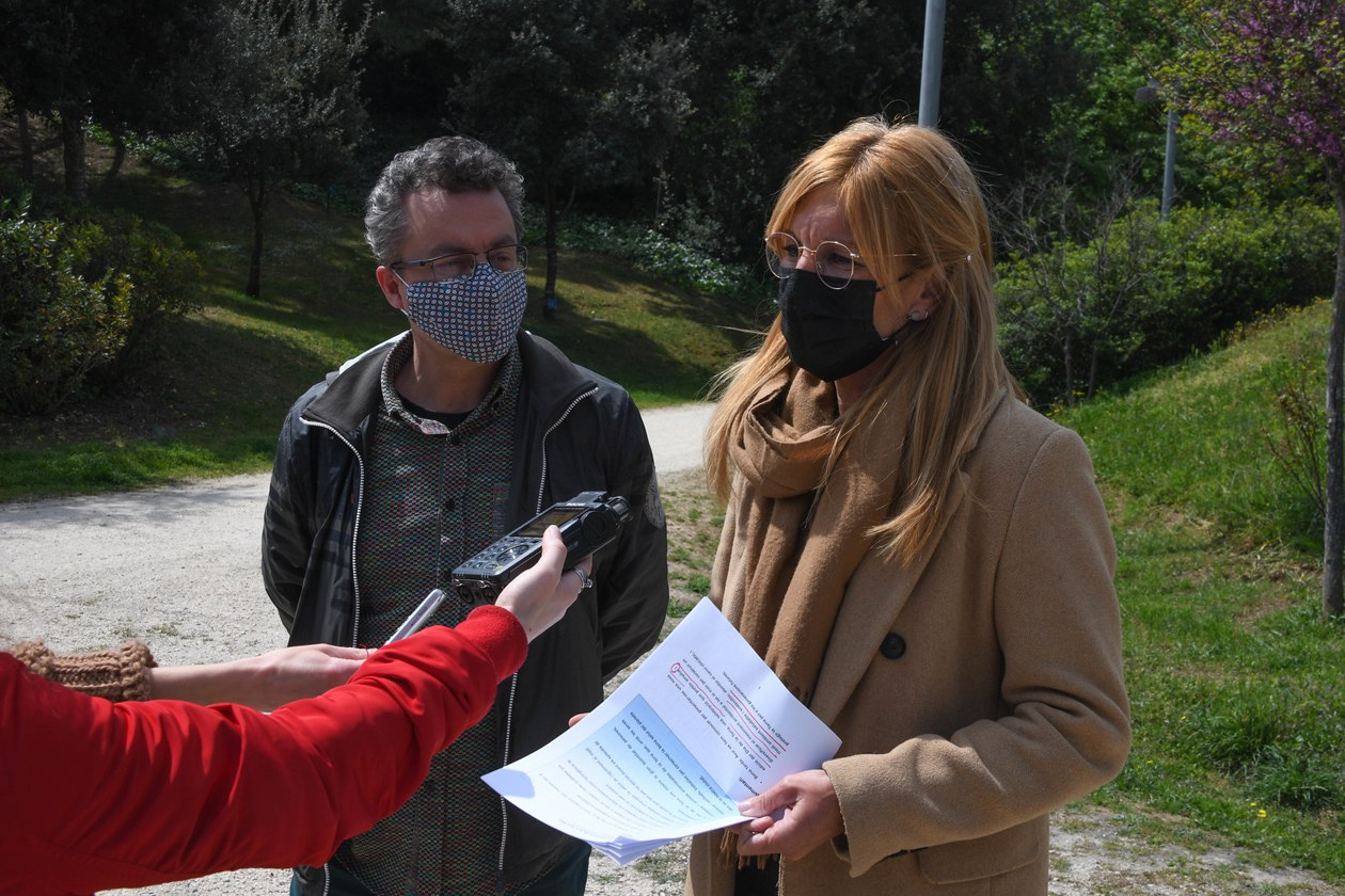 L’alcaldessa i el regidor, durant la presentació de la programació (foto: Ajuntament de Rubí – Localpres)