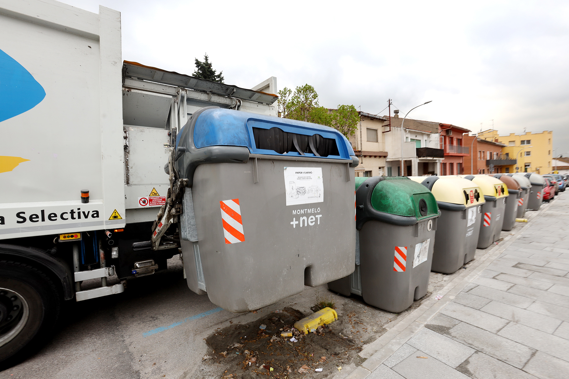 A Montmeló, la recollida selectiva ja es fa amb càrrega lateral | Griselda Escrigas