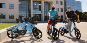 Cambrils estrena un nou sistema de mobilitat compartida amb bicicletes elèctriques