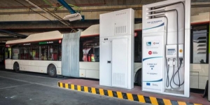 La càrrega dels busos elèctrics de TMB, exemple d'ús del projecte europeu Electrific