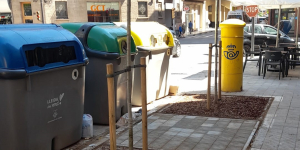 Plantació d'arbres en antics forats de contenidors soterrats a Lleida