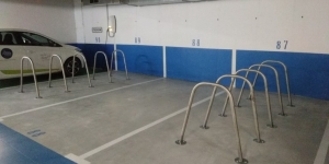 Vic crea els primers aparcaments per a bicicletes als pàrquings públics soterrats
