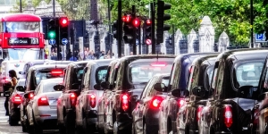 Londres endureix la lluita contra la contaminació: 14 euros al dia per entrar al centre