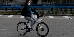 Les emissions diàries de diòxid de carboni baixen un 17% respecte al 2019 pel confinament