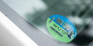 Els turismes amb etiqueta ECO ja superen els que tenen etiqueta B