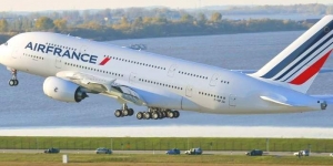 França cobrarà una ecotaxa de fins a 18 euros per bitllet d'avió
