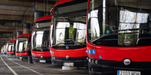 El metro i l’autobús eviten diàriament l’emissió d’1,6 tones de diòxid de carboni