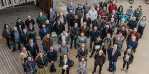 El món local vol desplegar les renovables urgentment i decidir la transició energètica