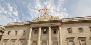 Mesures socials, laborals i ambientals en la contractació pública de telecomunicacions de Barcelona