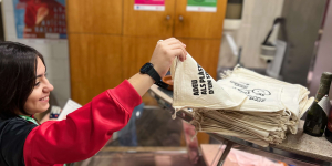 "Mercats sostenibles" permet estalviar més de 27.000 bosses de plàstic