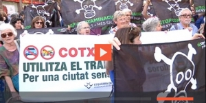 La plataforma Eixample Respira es manifesta per denunciar els efectes de la contaminació