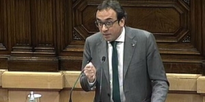 El conseller Rull anuncia un nou decret per instar les administracions a adquirir vehicles nets