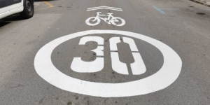 Castellar del Vallès implanta la reducció del límit de velocitat en vies urbanes de 40 a 30 quilòmetres per hora